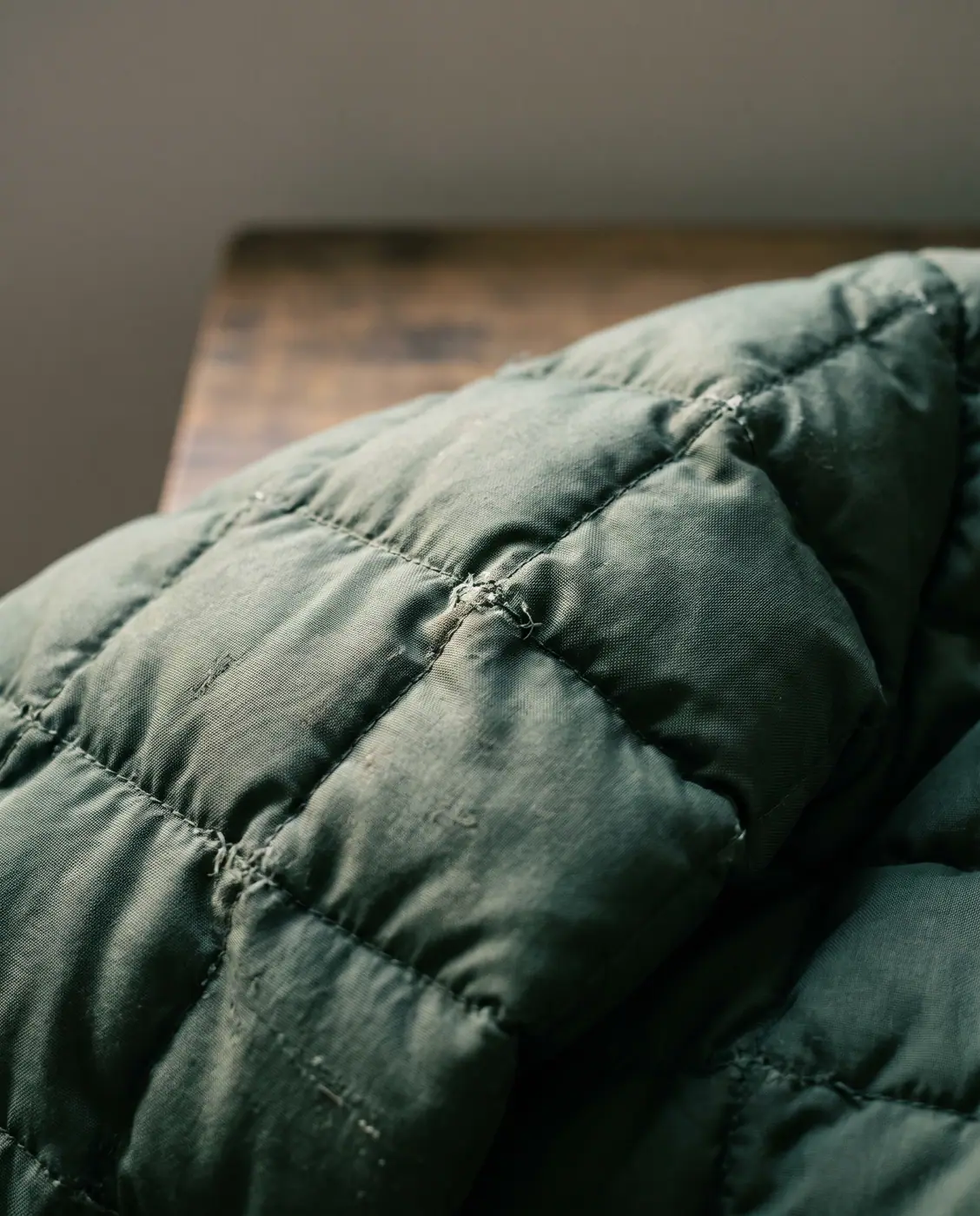 Macro quilted jacket diamond stitch pattern matte technical fabric