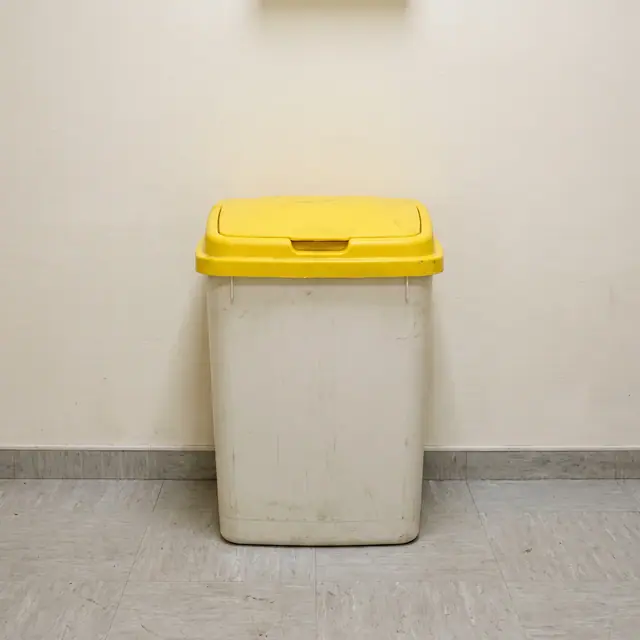 Yellow clinical waste bin, medical compliance, hospital