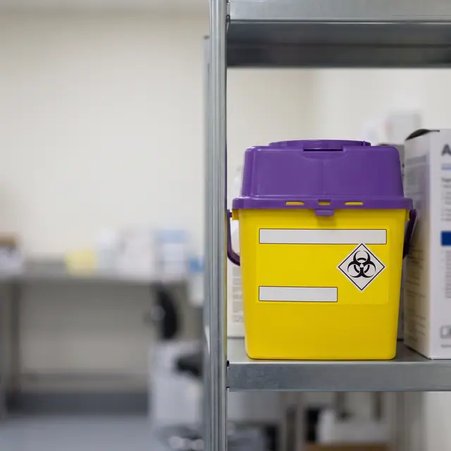 Sharps Waste Cytotoxic Bin